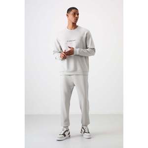 Conjunto Deportivo Air Jones para Hombre, Color Gris Piedra, Mezcla de Algodón, Textura Gruesa y Suave, Ajuste Cómodo, Estampado, con Elastano, para Uso Casual - Product Image 1
