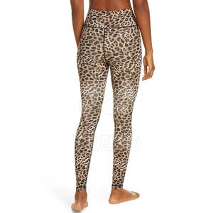 Leggings de yoga et de fitness pour femmes de haute qualité, taille haute, motif uni, fermeture élastique à la taille, séchage rapide, respirant - Product Image 3