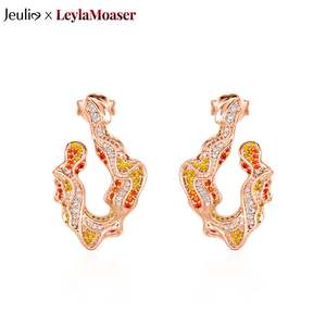 ต่างหูทรงหยดน้ำแบบไม่สมมาตรสีโรสโกลด์ Jeulia X Leyla Sunset Desert ทำจากเงินสเตอร์ลิง - Product Image 1