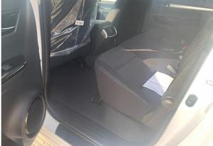 Venta de Hiluxx 2023, Camioneta Turbo Diésel, Automática, Volante a la Izquierda, Tracción en las Cuatro Ruedas, Motor >8L, Control de Crucero Adaptativo, Interior Claro, Cuero R20 - Product Image 3