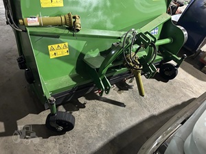 Tractor de Ruedas Usado PERUZZO PANTHER 1800 de Alta Potencia y Uso Pesado, Año 2010, con Motor, Rodamientos, Caja de Cambios y Bomba - Product Image 3