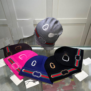 Nouveau Design 2025 Bonnet d'Extérieur Doux et Épais Pour Hommes et Femmes, Bonnet en Tricot Chaud à Revers Pour le Sport et un Usage Quotidien, Bonnet Jacquard - Product Image 4