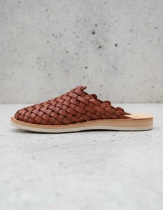 Mules en cuir tressé Shedron à semelle plate, sabots sans talon, chaussures décontractées à enfiler pour l'intérieur - Product Image 6