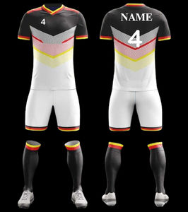 Meilleure qualité fabricant d'usine Offre Spéciale de qualité supérieure uniforme de football personnalisé uniforme de football sportif fabriqué au Pakistan - Product Image 1