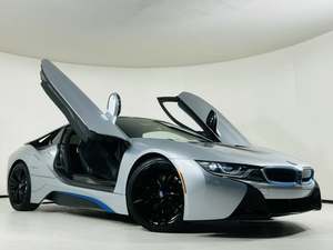 BMW i8 Coupé AWD 2016 / Disponible para la Venta con Bajo Kilometraje, Motor de Gasolina, Coche Usado en Excelentes Condiciones, Sin Accidentes, Gran Oferta, Volante a la Izquierda - Product Image 5