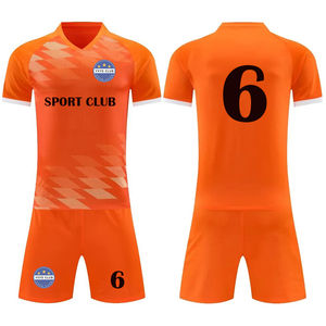 Uniforme de football confortable fabriqué par des professionnels, uniforme de football de produit très demandé pour les hommes - Product Image 3