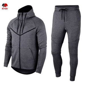 Chándal Personalizado para Hombre Ryan Pro Gear, Tejido Transpirable y Cómodo con Logotipo Personalizado - Product Image 1