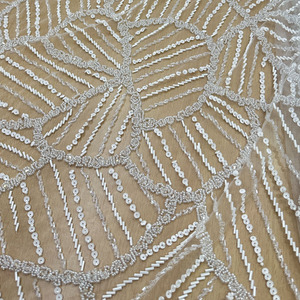 2024 tissu de dentelle perlée et paillettes de mariée blanche beau tissu de dentelle Net pour fabricant de robe de mariée d'Inde - Product Image 1