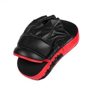 Mitaines de mise au point personnalisées professionnelles pour Kick Boxing et Karaté Gants de frappe en cuir PU avec coussinets de mise au point - Product Image 5