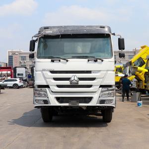 Camión Pickup Usado Sinotruk Howo 371 de 31 Toneladas, 6x4 8x4, Diésel, Asientos de Cuero, Techo Metálico, para Minería, 30 Metros Cúbicos - Product Image 1