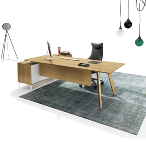 Juego de escritorio de oficina ejecutivo de madera moderno en forma de L con diseño ergonómico y construcción duradera para oficina - Product Image 1