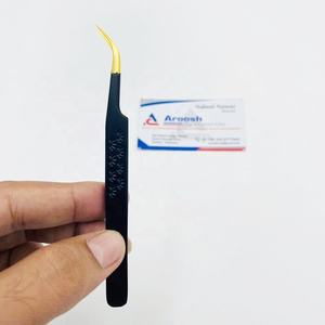 Haute Qualité Professionnel Or Pointe J Courbe Pince À Cils Pointe Pointue Durable En Acier Inoxydable Logo Personnalisé En Gros - Product Image 1