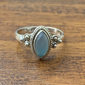 Bague en argent sterling 925 avec pierre précieuse chalcédoine aqua, faite à la main, style vintage, légère, pour un usage quotidien, cadeau pour elle - Product Image 1