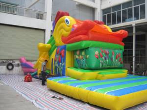 Toboggan gonflable en PVC pour sauts et glisse en extérieur - Product Image 4