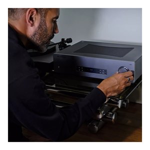 Amplificador de Alta Fidelidad para el Hogar CX Series CXA81 MK II, Color Gris Lunar, 80W por Canal, Opciones de Alimentación de 220V y 12V - Product Image 3