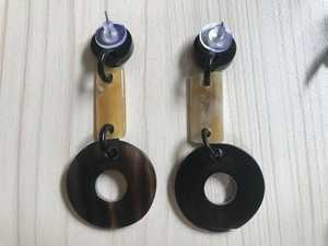 Juego de pendientes de cuerno de búfalo redondos y cuadrados hechos a mano Pendientes colgantes artesanales naturales únicos clásicos - Product Image 3