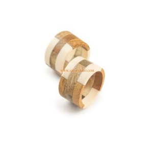 Ensemble de 2 ronds de serviette décoration de table en bois naturel rond taille personnalisée maison vaisselle vaisselle vaisselle de table anneaux de maintien de tissu en Inde - Product Image 1