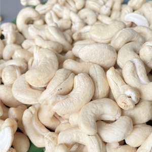 Fournisseur de confiance du Vietnam Noix de cajou brutes Noix de cajou Vietnam Lp Lwp Noix de cajou exportées vers l'Asie, l'UE, le Moyen-Orient - Product Image 1