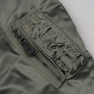 Chaqueta universitaria de poliéster con logotipo personalizado de calidad superior para hombre, tipo de cierre, bolsillos con cremallera, chaqueta Bomber de béisbol universitaria Letterman - Product Image 6