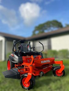 Kubota Cortacésped Mini Tractor Agrícola. - Product Image 2