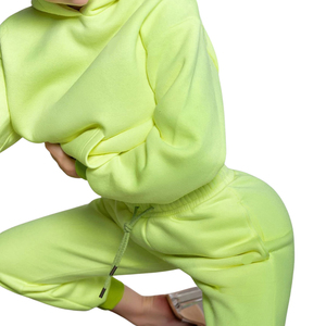 Nouveaux survêtements en polyester polaire confortable pour femmes ensemble Soft Fitness Fusion pour la saison d'automne - Product Image 3