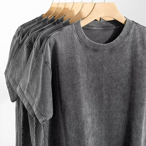 Una camiseta Retro de ajuste Regular de algodón de punto envejecido desgastado para hombres y mujeres Anti-Pilling que te lleva de vuelta a los tiempos Retro - Product Image 3