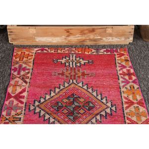 พรมวินเทจขนาด 3x11.3 ฟุต พรมตุรกีขนาดเล็ก พรมลายเรขาคณิตสีชมพูฟ้า - Product Image 2