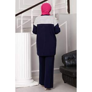 Ensemble Deux Pièces Rayé en Maille avec Détail Echarpe Bleu Marine - Product Image 5