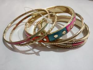 Antiguo imitación moderna escultura de Metal pulido resina latón brazalete lujoso hecho a mano atractivo floreciente Bud logotipo personalizado impresión - Product Image 3