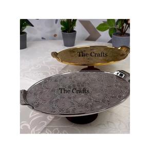 Plateau de service en aluminium avec base en bois Plateau pour desserts et chocolats pour mariage et événement à des prix acceptables - Product Image 1