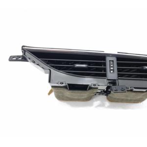Grilles d'aération centrales Toyota Yaris Série 55670-0D240 (17>20) - Product Image 4