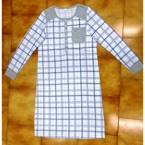 Chemise de nuit élégante pour femme en coton 100% 150 Gsm entièrement imprimée avec épaules contrastées, poches, patte de boutonnage, manches longues, douce - Product Image 1