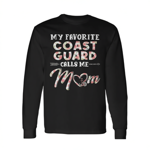 Mi camiseta floral de manga larga de la Guardia Costera que me llama mamá es mi favorita - Product Image 2