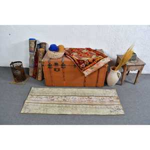 Alfombra Pequeña Vintage de 1.7x4.6 pies, Alfombra Turca de Lana con Diseño Floral Verde - Product Image 2