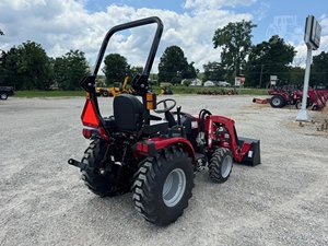 รถแทรกเตอร์การเกษตร MINI MAHINDRA 30 แรงม้า เครื่องยนต์ DEUTZ ขับเคลื่อน 4 ล้อ พร้อมเกียร์ ปั๊ม และลูกปืน - Product Image 4