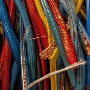 Chatarra de Cable de Aleación de Cobre Aislado con PVC de Primera Clase, 99.95% de Pureza, Uso Industrial, Soldadura, Grado Premium, Estándar Internacional - Product Image 1