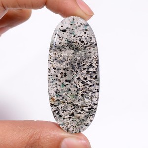 จี้คริสตัลขัดเงาทำมือคุณภาพสูงทำจากหินควอตซ์ธรรมชาติทำจากหินควอตซ์บริสุทธิ์ลายจุดสีดำ - Product Image 1