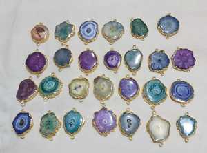 Pendentif Druzy en tranches d'agate plaqué en argent Pendentif en tranches d'agate Druzy AGSP You Chose Tranche d'agate colorée - Product Image 6