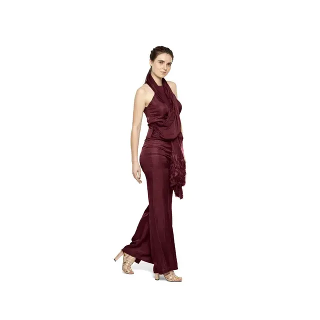 새로운 현대 디자인 자수 작업 스카프 점프 수트 여성 드레스 전세계 수출자를 위한 저렴한 가격에 제공