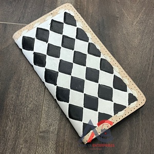 กระเป๋าสตางค์หนังแท้ลายตารางหมากรุก งานแฮนด์เมด ขายส่งแบบใหม่ ป้องกัน RFID ทรงยาว แฟชั่นสไตล์ตะวันตก ใช้ได้ทั้งชายและหญิง ใส่บัตรได้ พร้อมสายคล้องมือ - Product Image 1