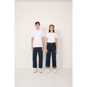 T-shirt de fitness léger et compressif de qualité supérieure, col rond, jersey polyester-coton, impression DTG - Product Image 1