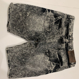 กางเกงขาสั้นผู้ชายขายดี สไตล์สตรีท ล้างสีแบบแอซิด ผ้าฝ้าย 100% เอวยางยืด ลายเรียบ ราคาถูก - Product Image 3