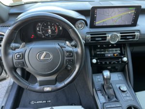 Lexus IS 350 F SPORT d'occasion propre 2022 - Product Image 4