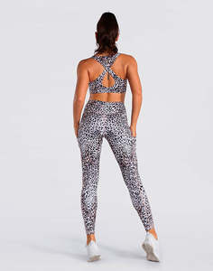 Vêtements de sport de yoga sans couture pour femmes de qualité supérieure soutien-gorge de sport respirant de haute qualité dans les grandes tailles soutien-gorge de sport uni en gros pour les filles - Product Image 3