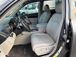 Toyota Highlander SE 2013 - Product Image 2