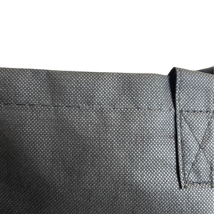 Bolso de mano no tejido de PP negro respetuoso con el medio ambiente personalizable hecho en Vietnam impreso con Logotipo de Uso de regalo de tienda para ir de compras - Product Image 3