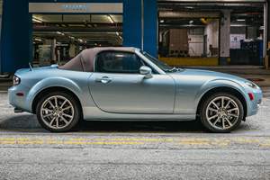 MAZDA MX-5 MIATA EDICIÓN ESPECIAL 2008 USADO, VOLANTE A LA IZQUIERDA/DERECHA - Product Image 3