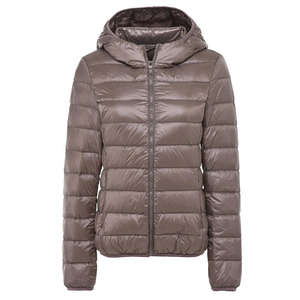 Chaqueta Bomber de Invierno Ligera de Alta Calidad al por Mayor, con Capucha, Diseño Personalizado, para Mujer, Rellena de Algodón, Impermeable y Cortavientos - Product Image 1