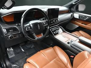 Lincoln Navigator Reserve 2021, SUV con Volante a la Izquierda - Product Image 4