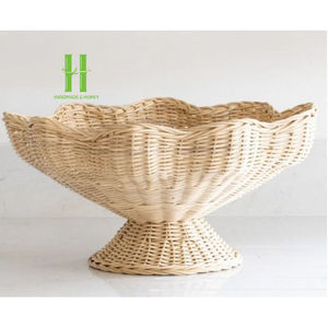 Best Selling Eco-Friendly Rattan Round Scalloped Serving <b>Tray</b> <b>with</b> <b>Handle</b> for OEM Dishes Plates Table Decoration From Vietnam - Product Image 6